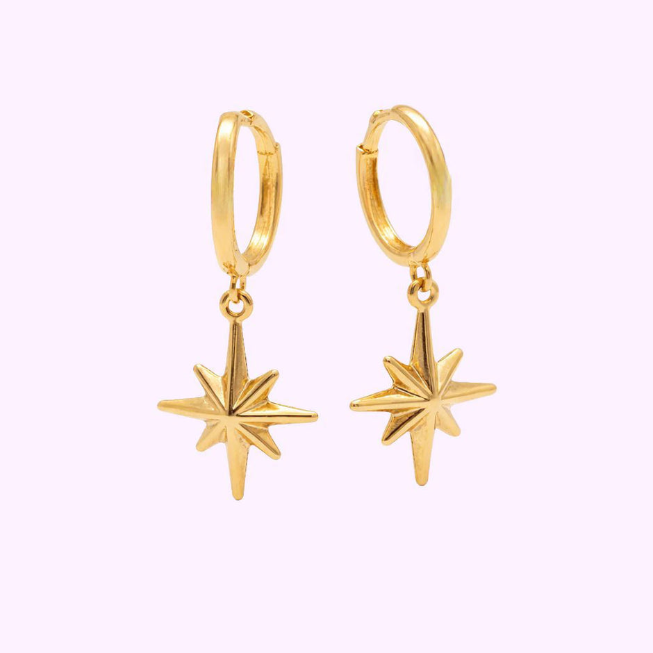 Aretes Huggies con Estrella de 8 Picos Oro Turco 10K